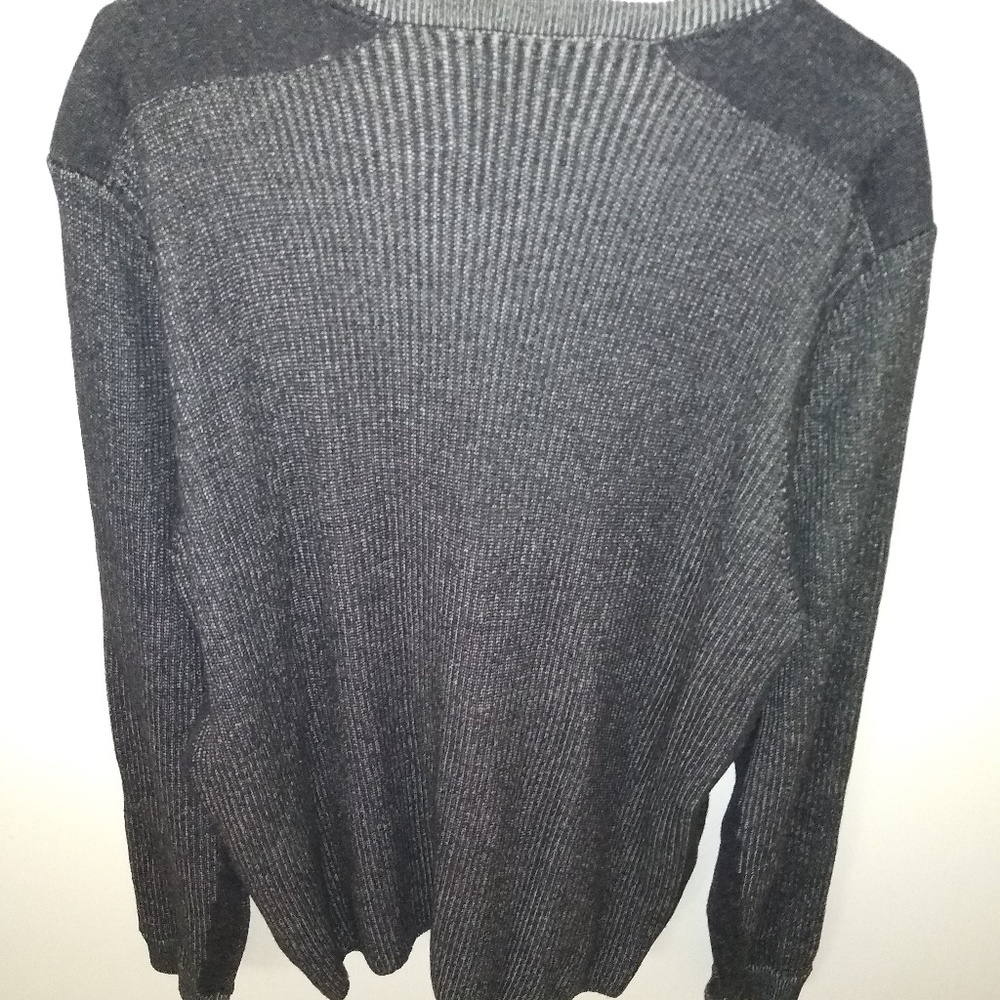 American Rag sweater - Picture 3 of 3
